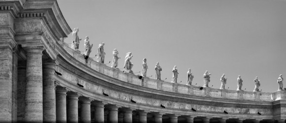 pillars and statues surrounding Vatican City